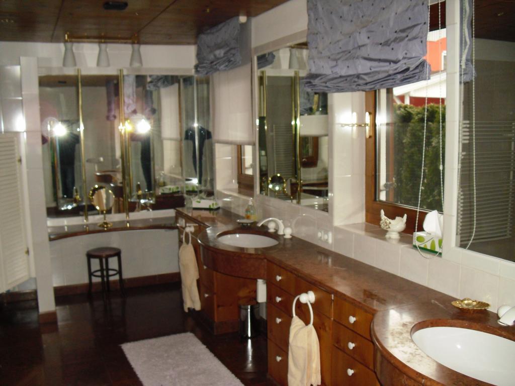 Ski & Golf Apartment Zell Am See Room photo